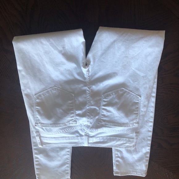 Jeans - Picture 3 of 3